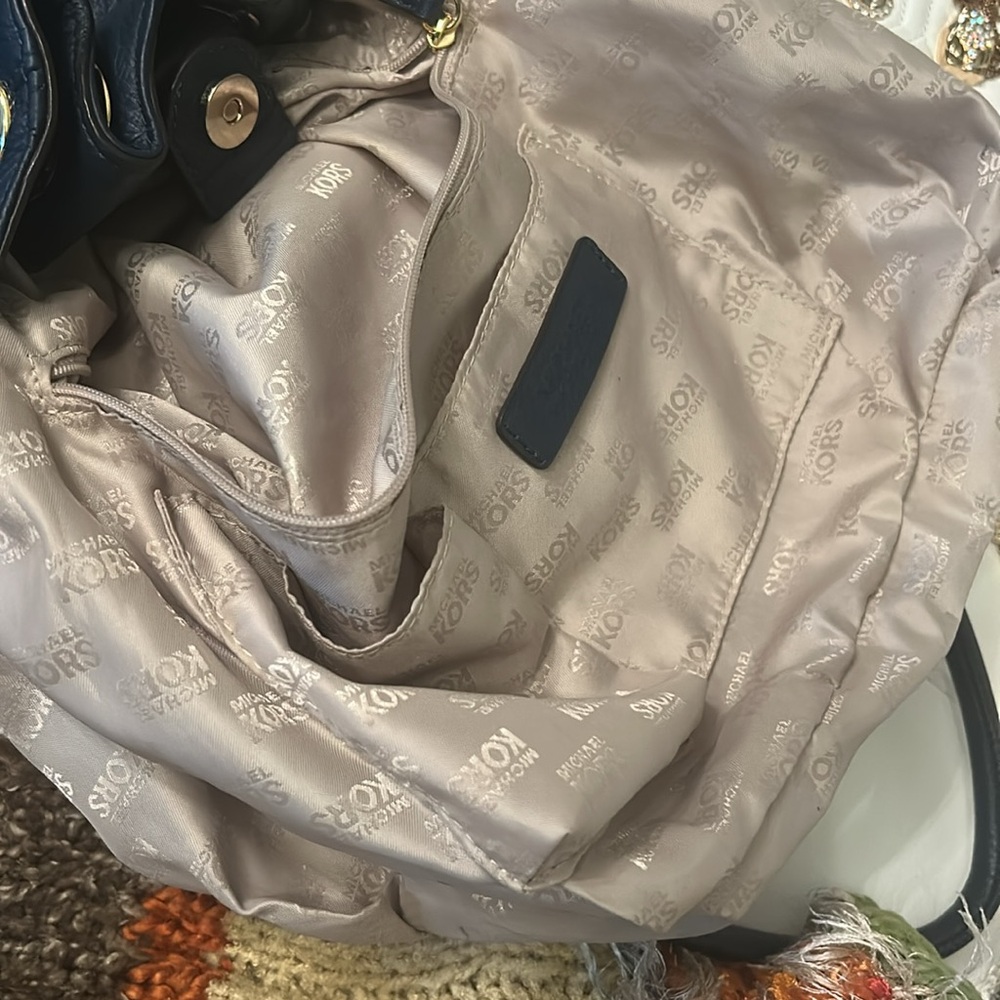 Michael Kors Navy Blue Leather Tote, perfect for the office or play!! - Picture 14 of 15